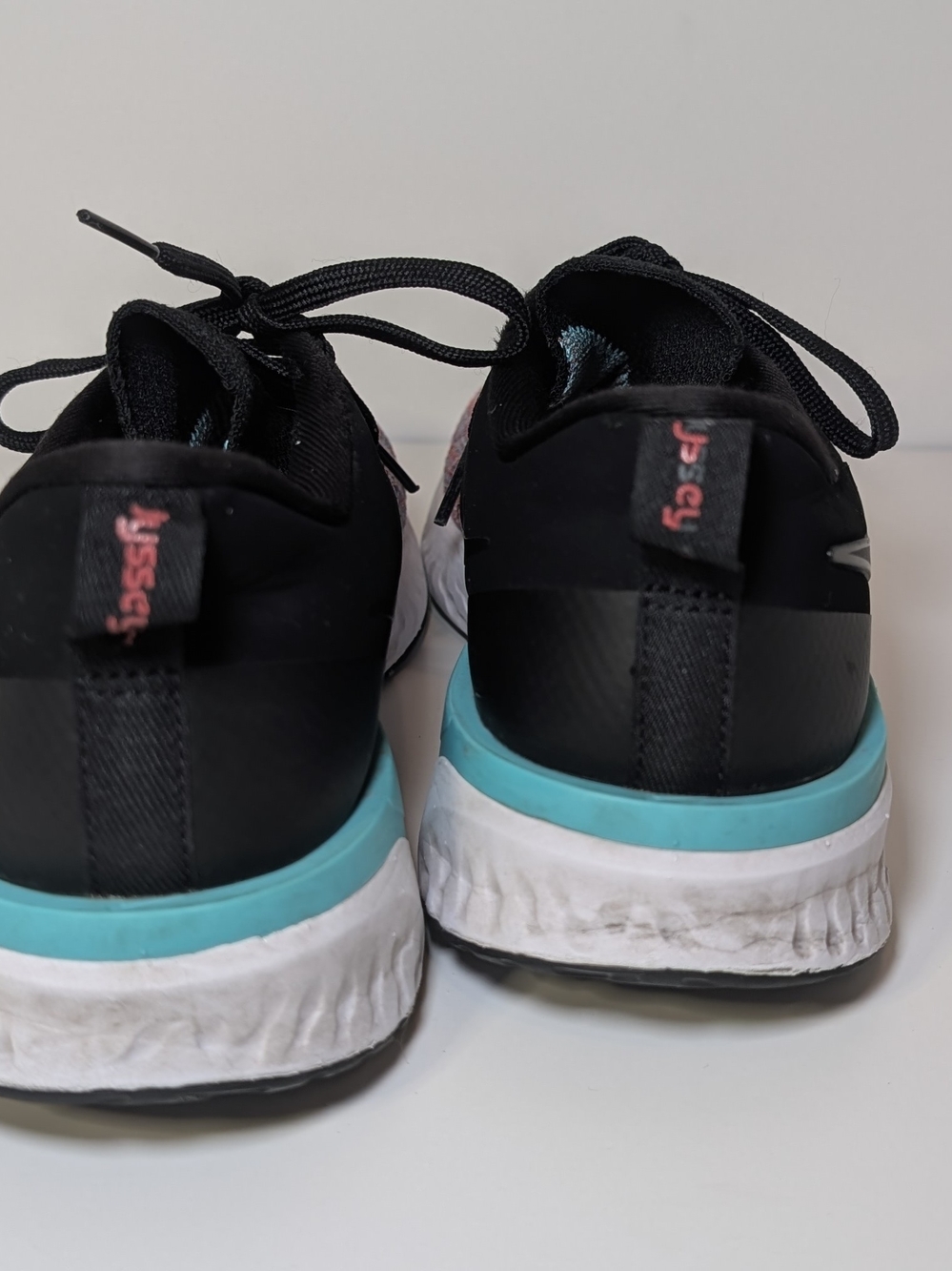 Nike Women's Odyssey React 2 Flyknit MulNike Women's Black & Multi Running Shoes - Picture 4 of 7
